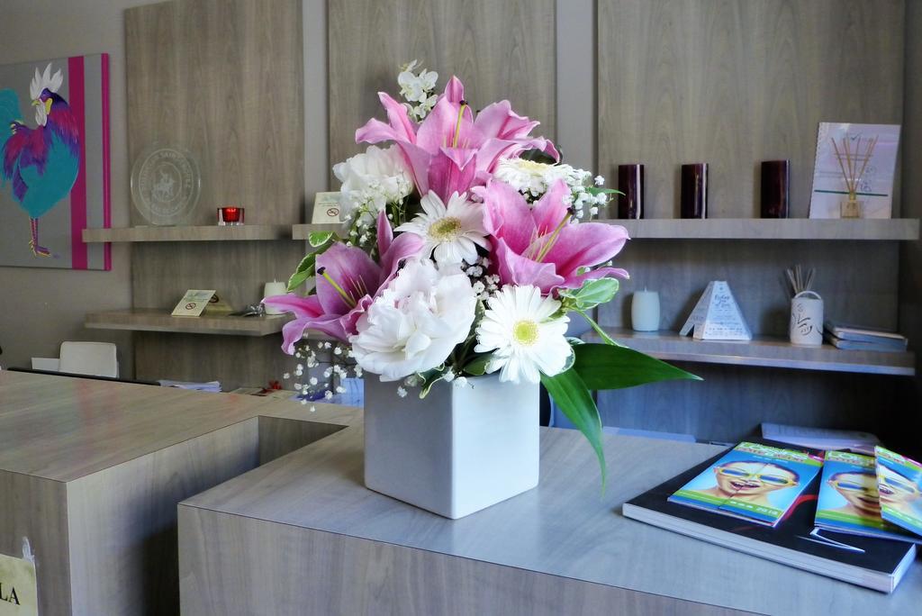 Bliss Hotel Коголен Екстериор снимка